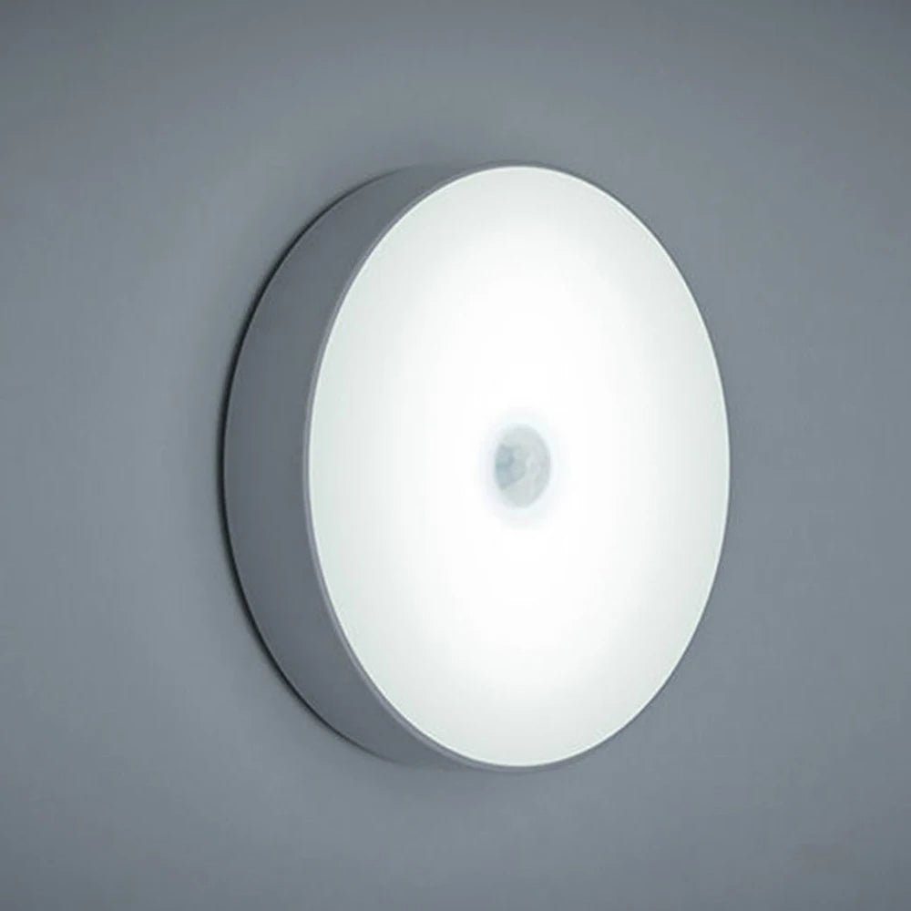 Iluminação com sensor inteligente: Luz nocturna com sensor de movimento - Innovoda