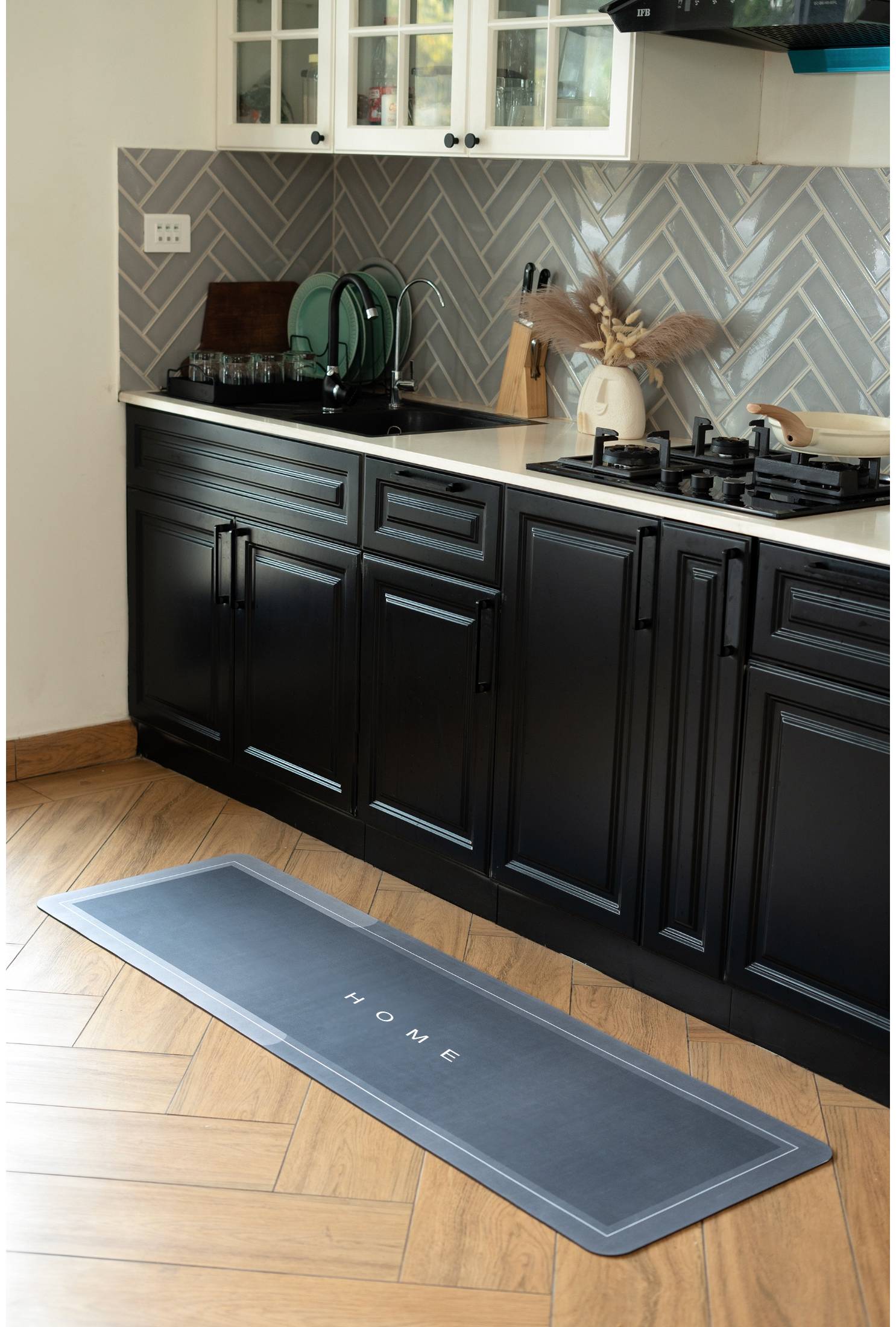 Ultra-absorbent non-slip kitchen and bathroom mat