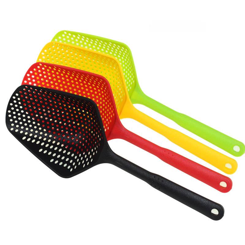 Coar e servir sem esforço com o nosso escorredor de colher