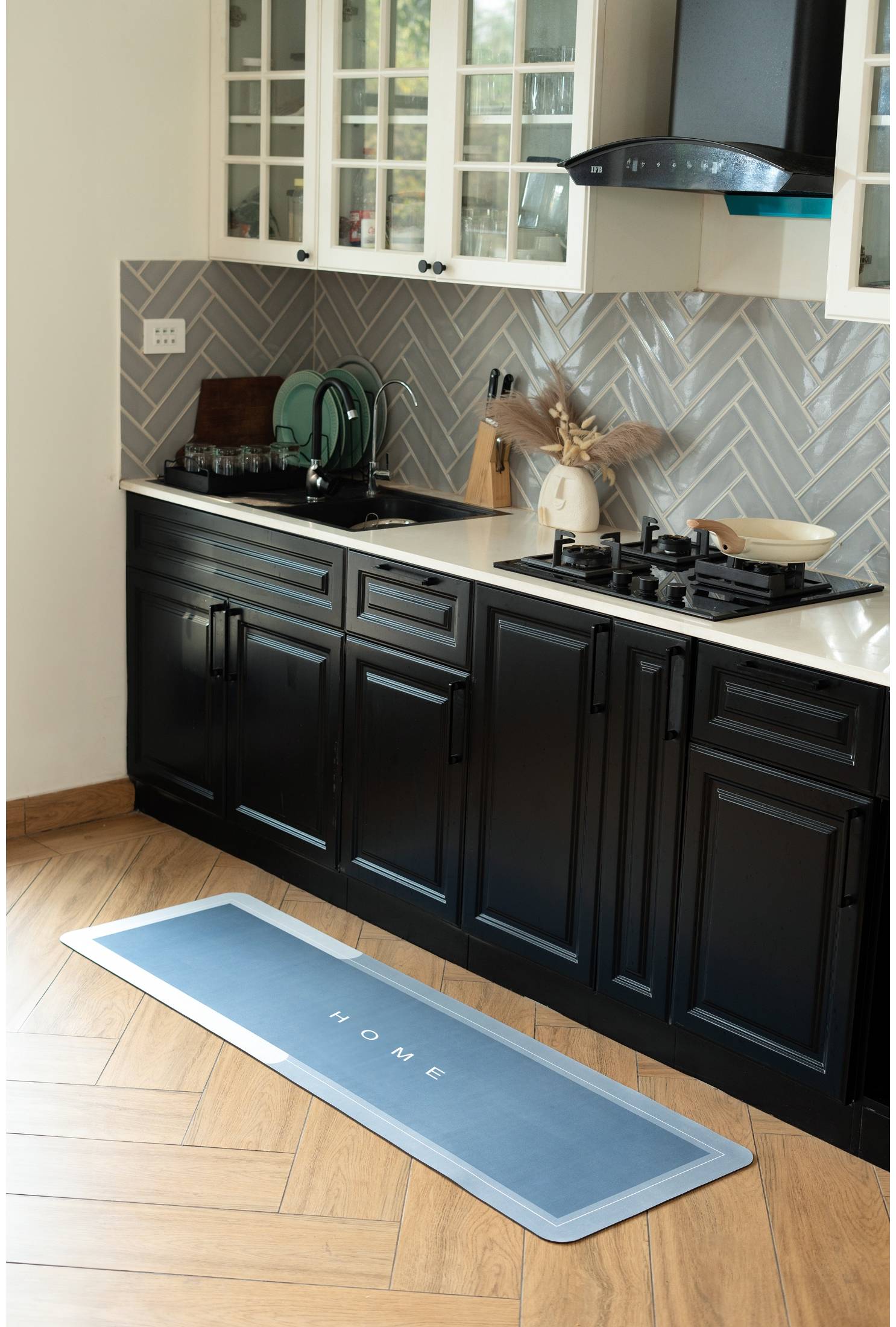 Ultra-absorbent non-slip kitchen and bathroom mat