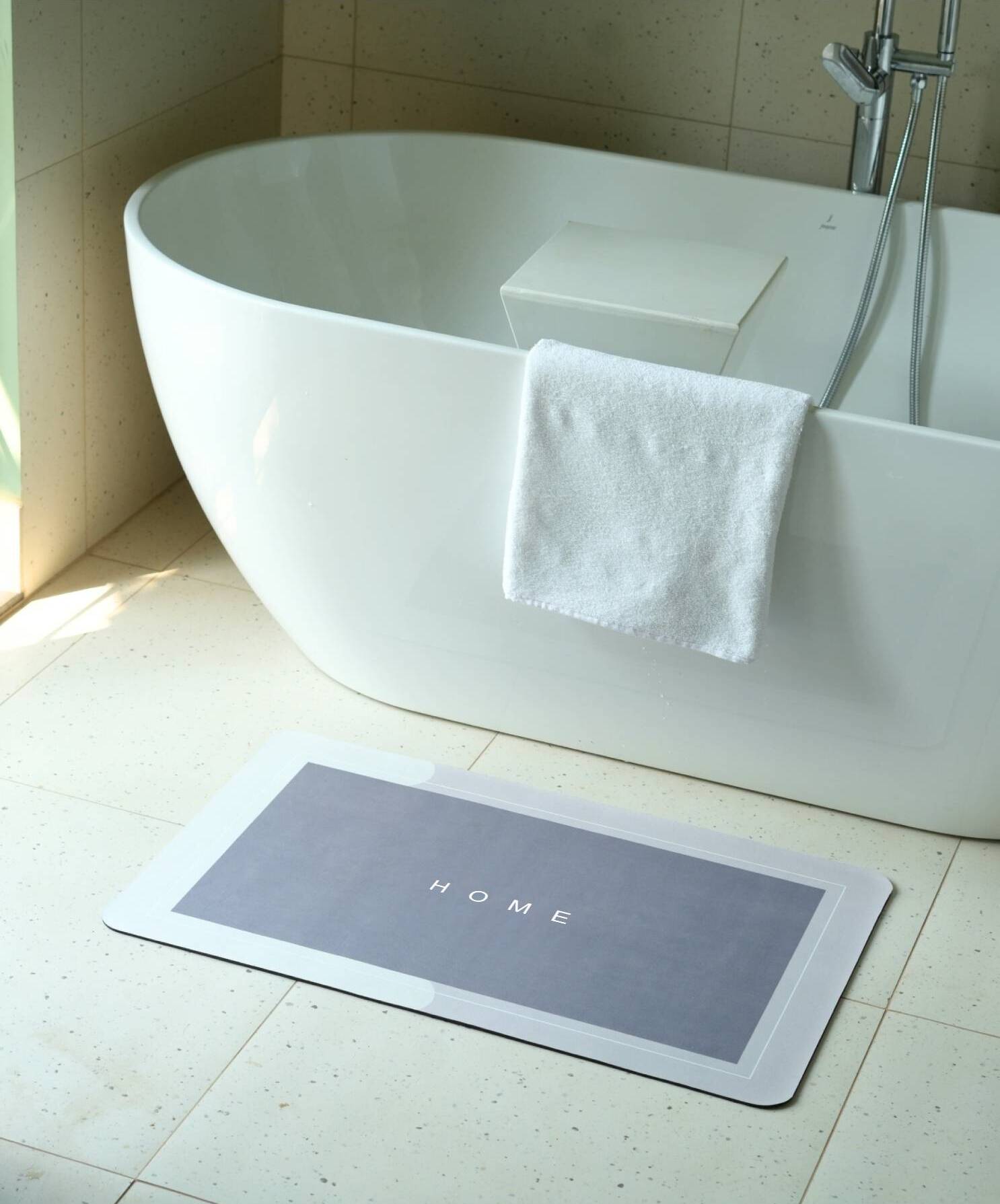 Ultra-absorbent non-slip kitchen and bathroom mat